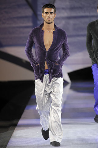 Giorgio Armani / - 2009